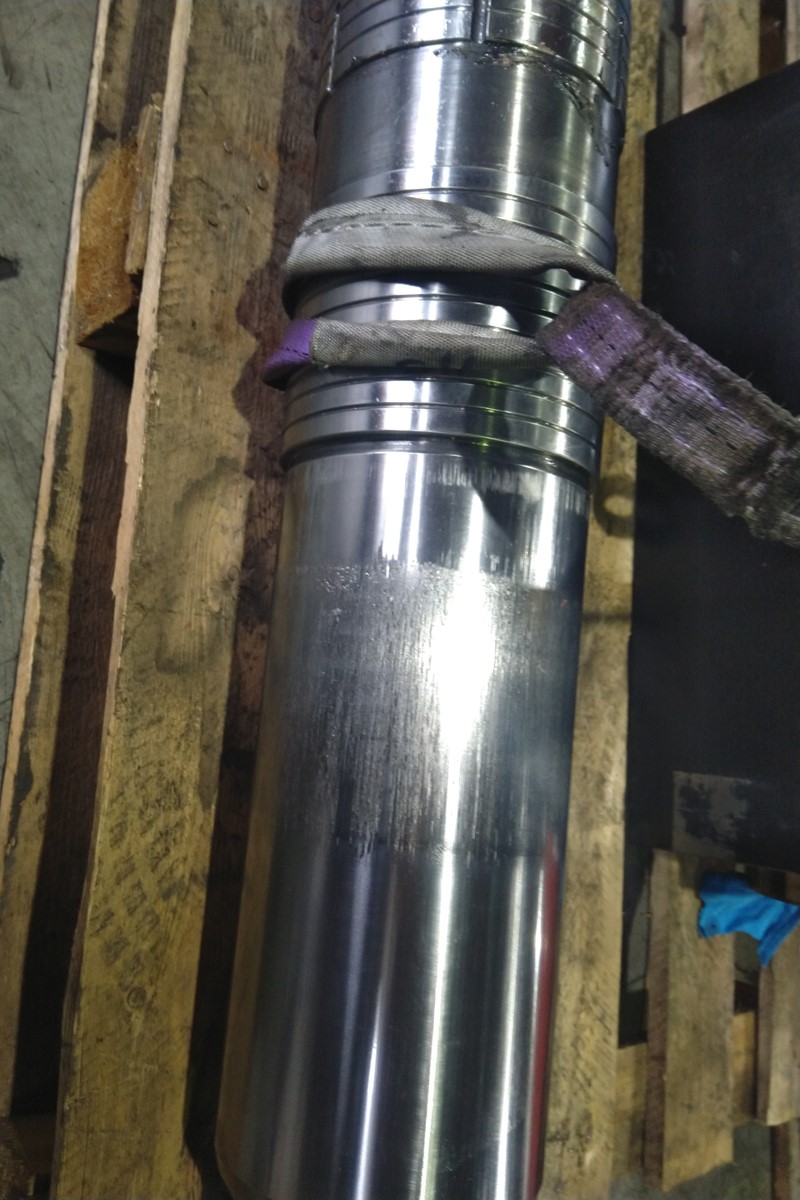 Гидромолот Delta FX35S на экскаваторе HYUNDAI R300LC-9S